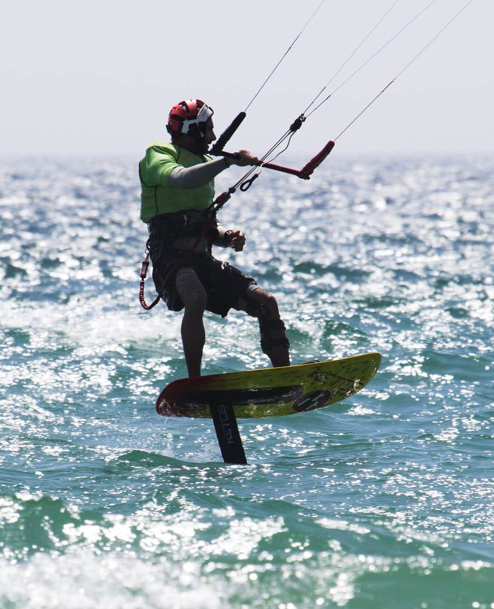 Kitefoiling in Tarifa, Valdevaqueros beach